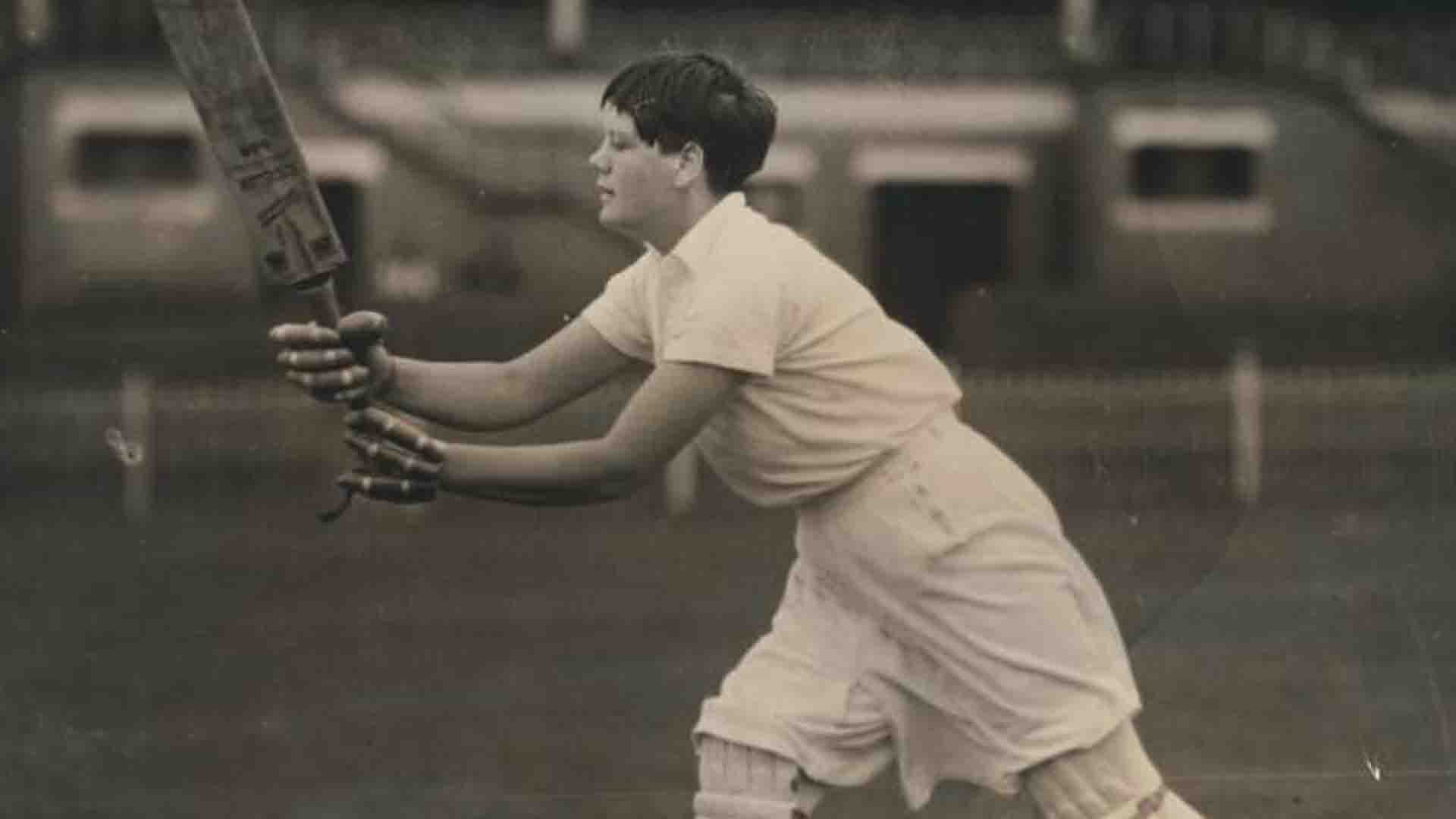 Betty Archdale, 1935