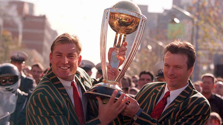 Shane Warne and Steve Waugh during the 1999 victory parade.